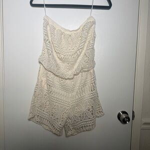 L'Affaire Women's Medium 8/10 Cream Lace Romper - Strapless Crochet Lace Lined
